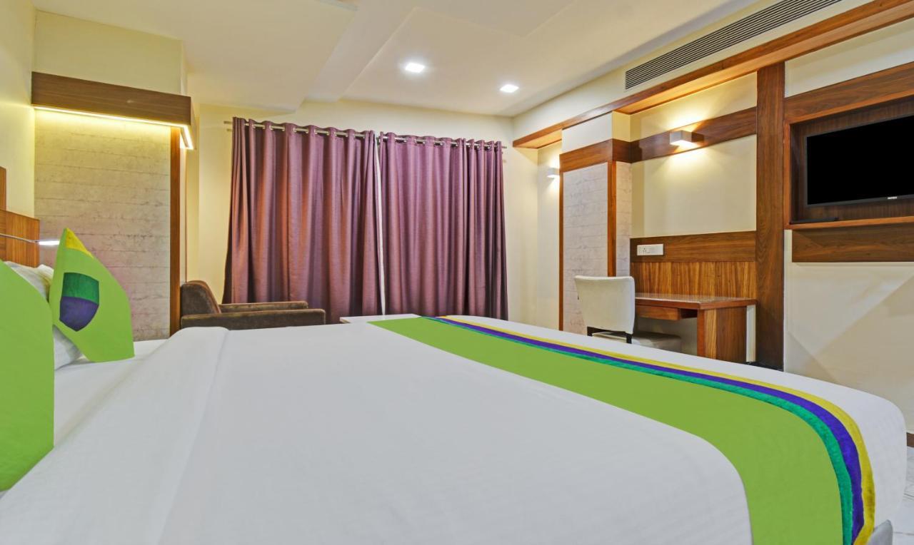 Hotel Mandovin, Udaipur Ngoại thất bức ảnh